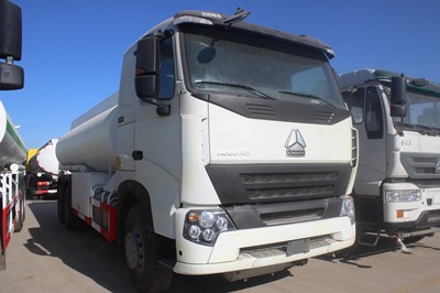 SINOTRUK HOWO A7 8X4 336HP ZZ1257M4647N1